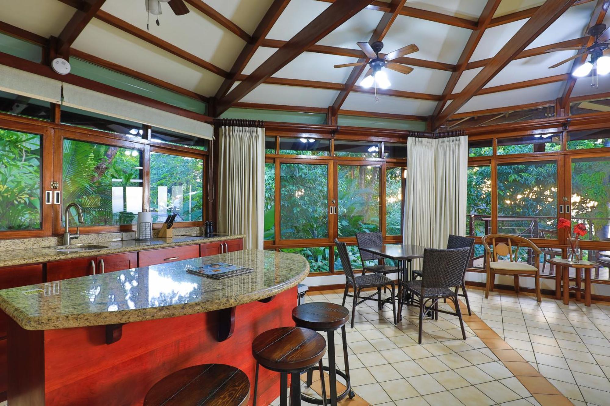 Tulemar Resort Manuel Antonio Esterno foto